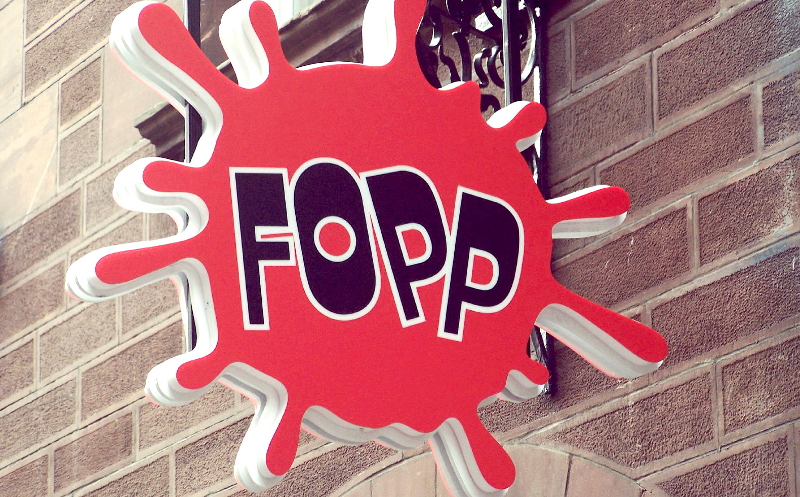 Fopp shop sign